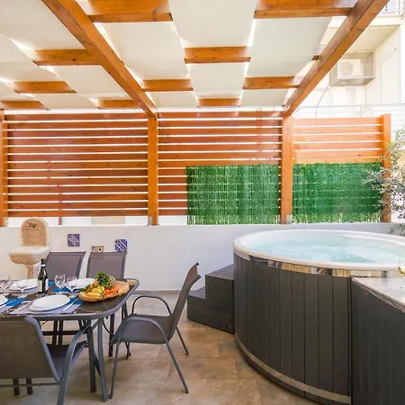 بيت للعطل Al Mare *